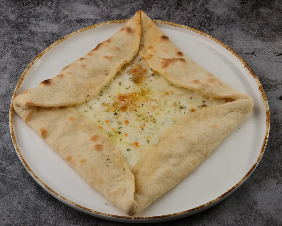 Garlic Bread with Mozzarella